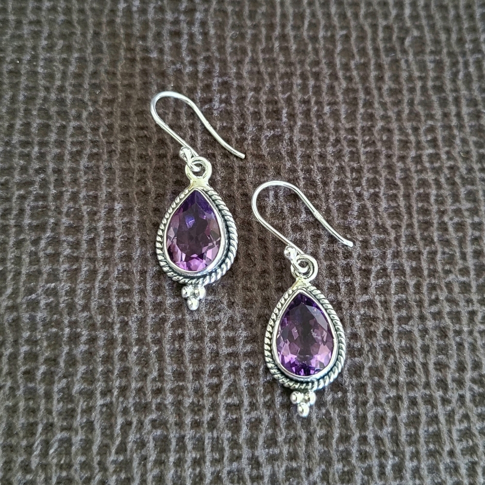 Shivam Amethyst💜 Teardrop💧Earrings - Picture 12 of 14